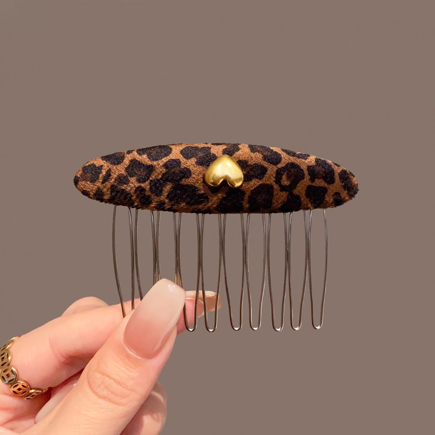 C廠【Y980】韓系復古豹紋髮夾時尚百搭氣質插梳秋冬新款側邊夾髮卡日常頂夾女
 25.12-4「C廠-單筆結帳需滿，NT$500出貨(不含運費)」