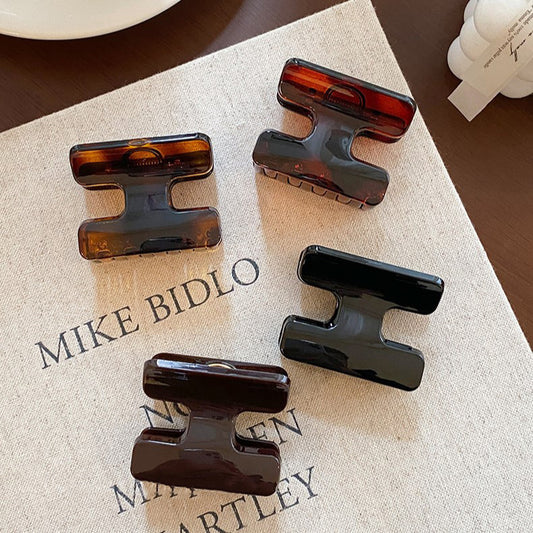 C廠【X131】小號高馬尾H字母抓夾2026高級感髮抓後腦勺半紮髮鯊魚夾髮卡髮飾
 26.04-3