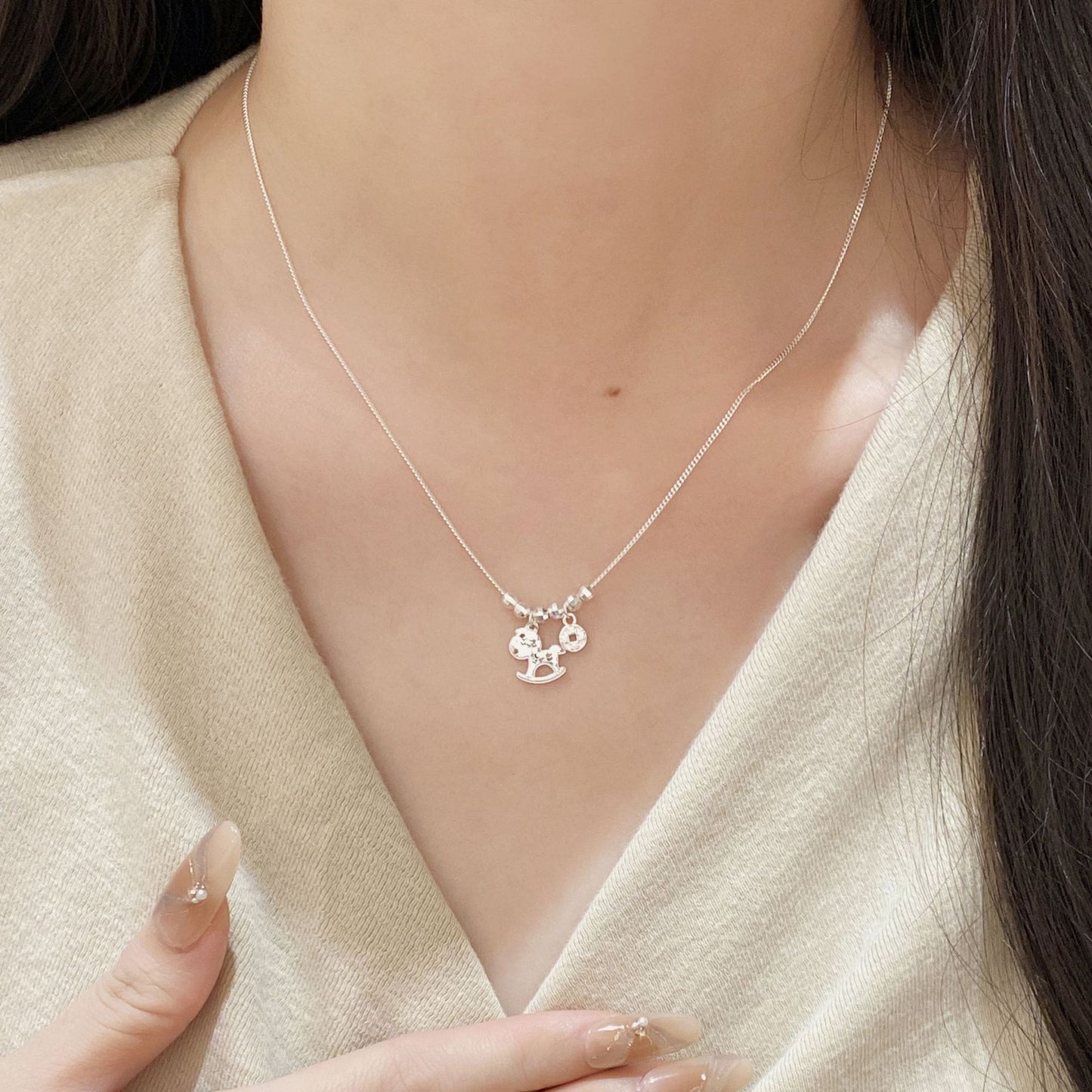 F廠【DQ2243N】S925純銀碎冰冰木馬項鍊女時尚輕奢高級感馬上有錢鎖骨鏈
 25.11-2