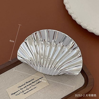 C廠【D252】高級金屬感貝殼抓夾輕奢度假風髮夾新款2025髮飾時尚後腦勺鯊魚夾 25.05-5「C廠-單筆結帳需滿，NT$500出貨(不含運費)」