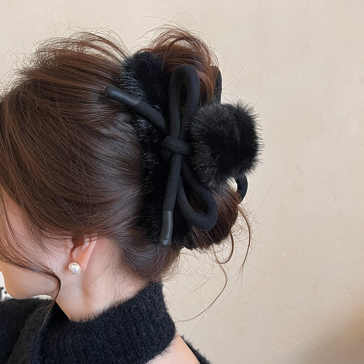 C廠【H46】秋冬黑色蝴蝶結抓夾女毛絨髮夾2025新款高級感盤髮鯊魚夾氣質髮飾
 25.12-2「C廠-單筆結帳需滿，NT$500出貨(不含運費)」