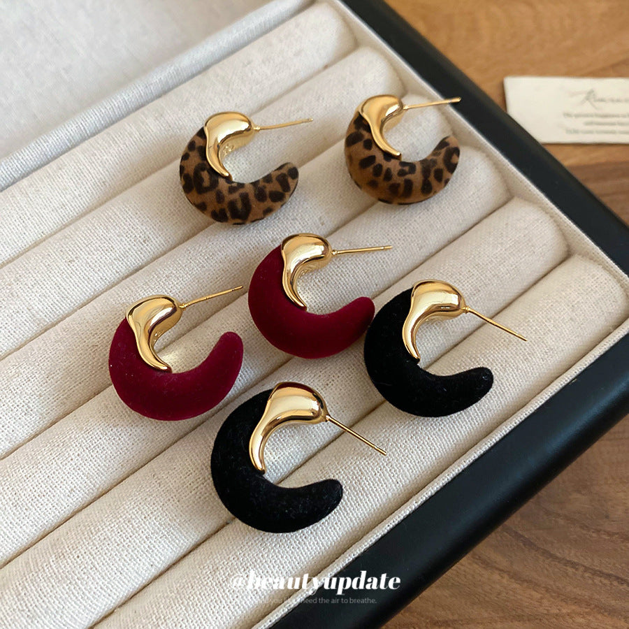 A廠【WE5019】18K真金電鍍925銀針植絨C型耳環耳墜小眾設計感耳環秋冬新款通勤耳飾
 25.10-5