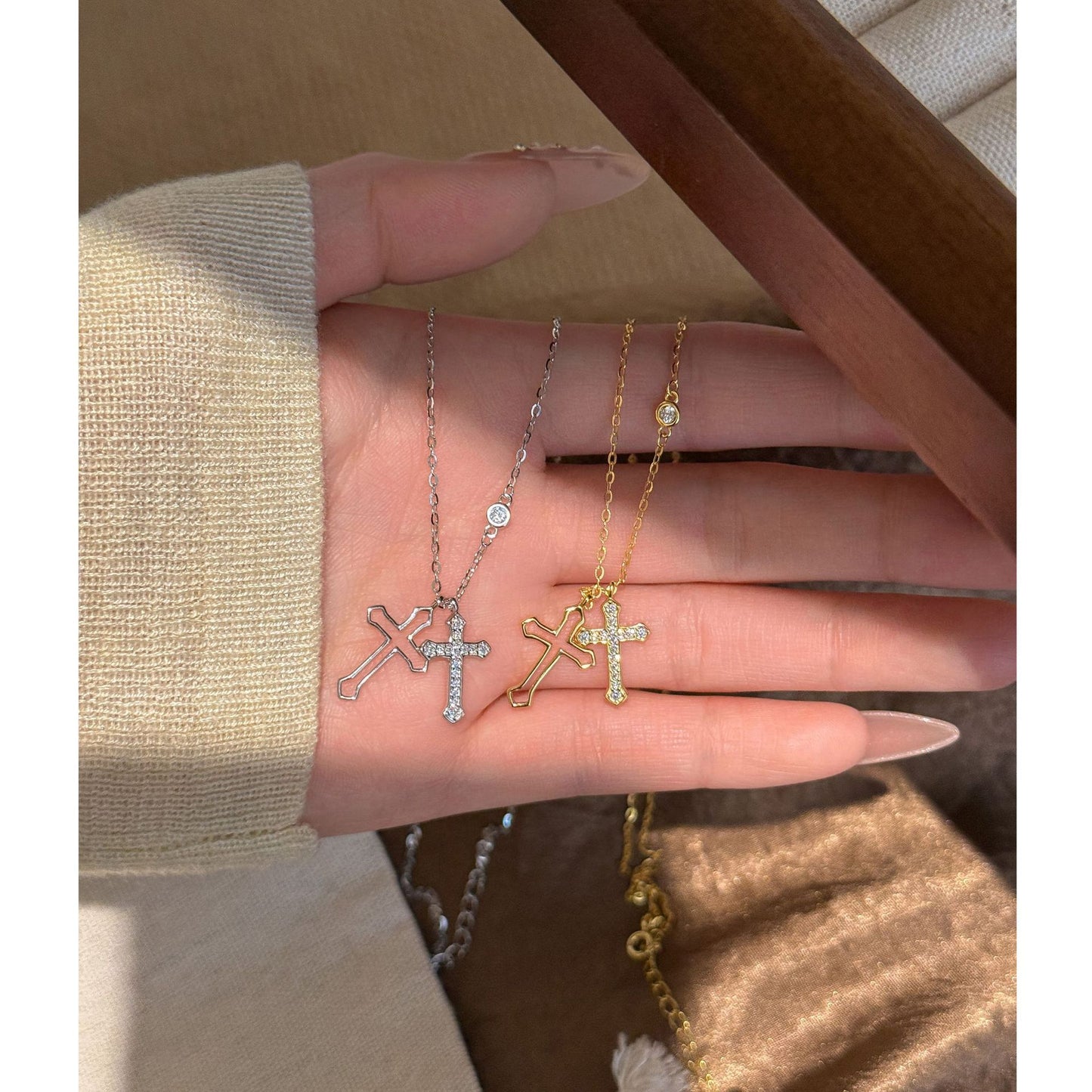 E廠【XDQ0521N】歐美跨境925銀十字架項鍊女小眾中古風輕奢高級感鎖骨鏈首飾
 26.03-1