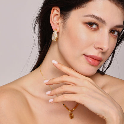 B廠【P1358】 ins水滴鑲鑽耳環法式小方塊雕刻英文方牌吊墜項鍊日常配件 25.01-4