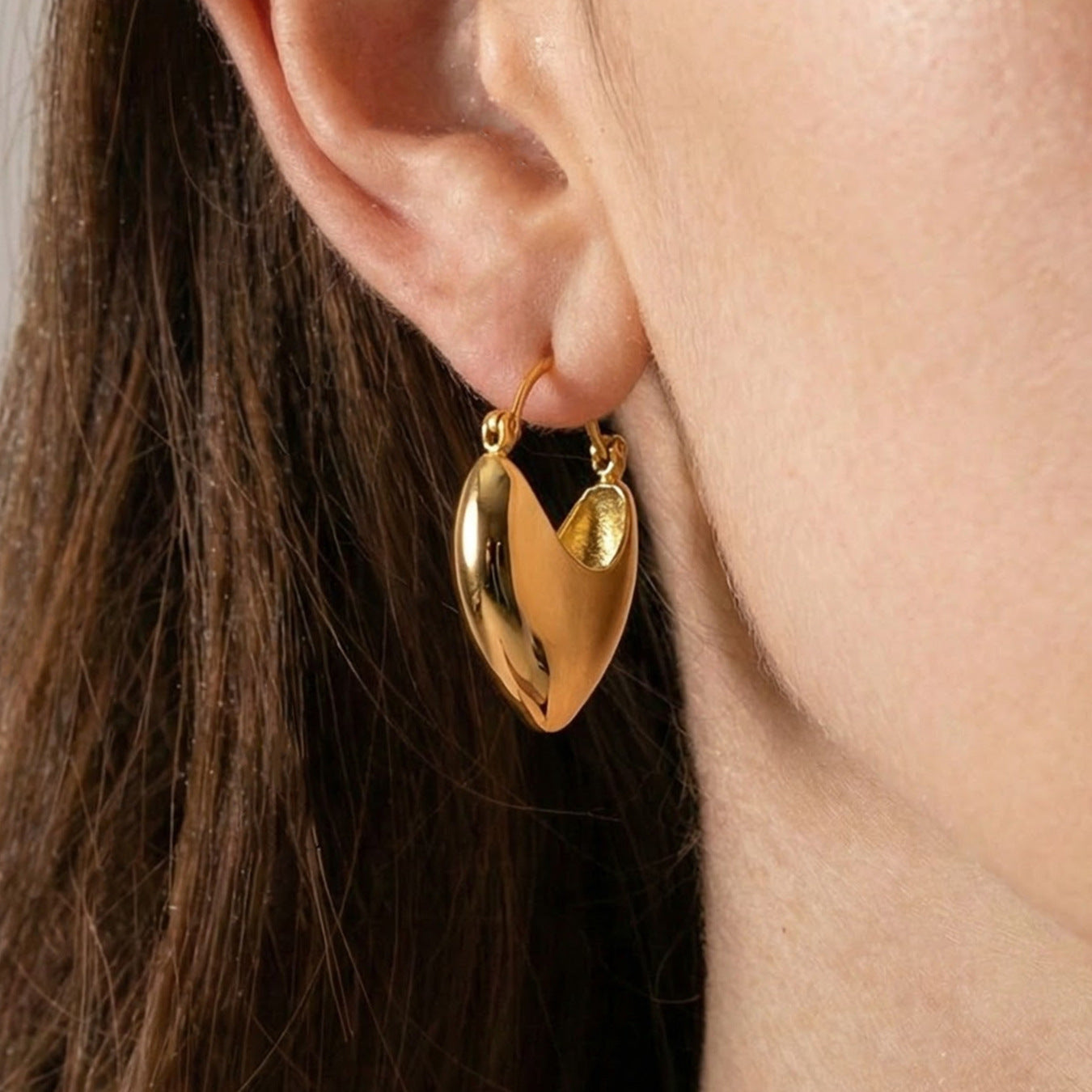 B廠【F010】歐美ins小眾設計愛心空心耳環不鏽鋼材質鍍18k真金高級感耳飾女
 26.01-1