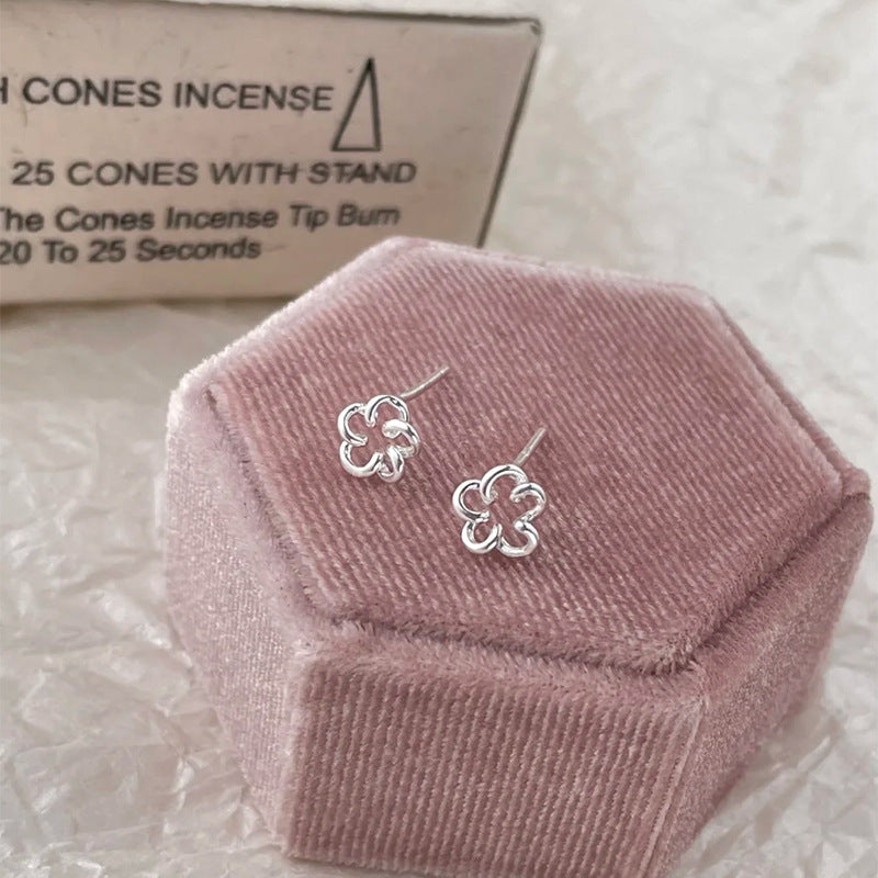 F廠【XDQ11352E】S999純銀小清新森系花朵耳環女精緻設計感迷你小花百搭耳飾潮
 25.11-2