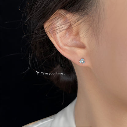 A廠【6453】實物很小很小！藍色鳶尾花小巧簡約通勤百搭鋯石滴油小花耳環耳飾 25.07-3