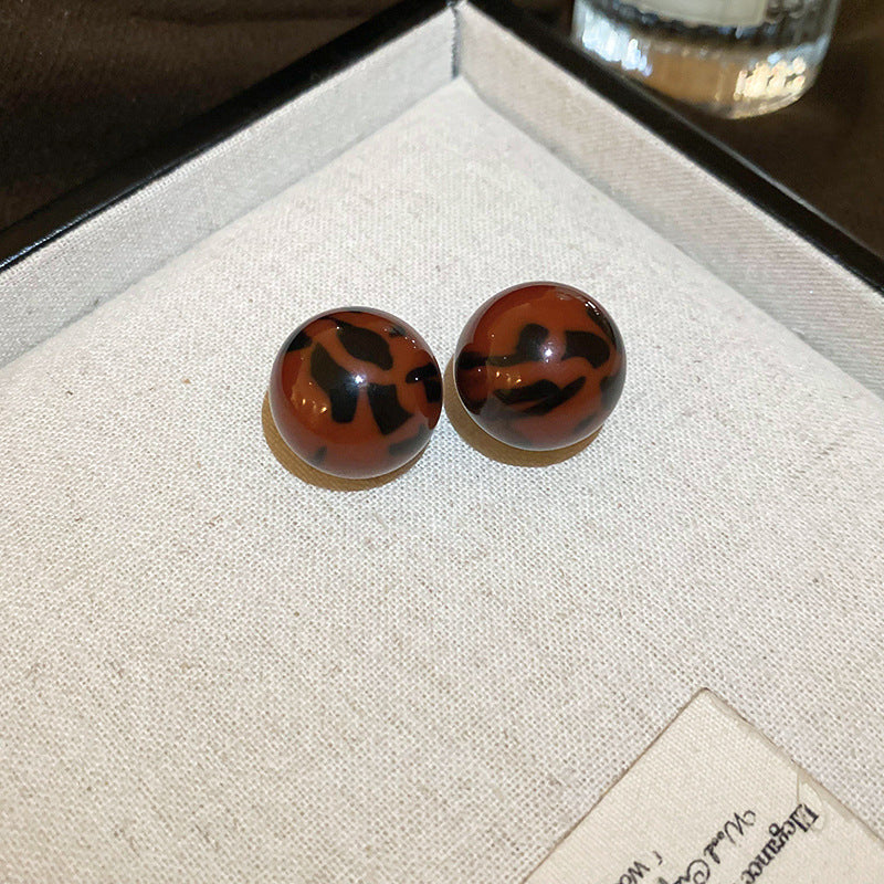 A廠【HE22552】925銀針美拉德港風簡約樹脂愛心耳環網紅色新款耳環復古個性高級感耳飾 24.09-4