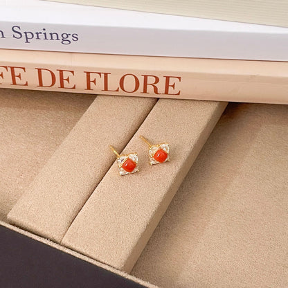 E廠【XDQ10377E】復古簡約南紅瑪瑙四葉草耳環女S925純銀氣質輕奢鑲鋯石耳飾品
 25.12-3