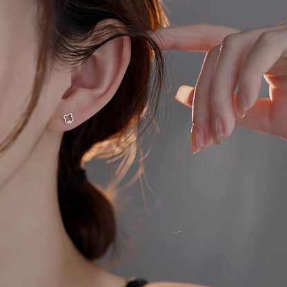 E廠【XDQ11651E】S999純銀小眾設計四葉草耳環女簡約氣質鏤空花朵日常百搭耳飾
 26.03-2