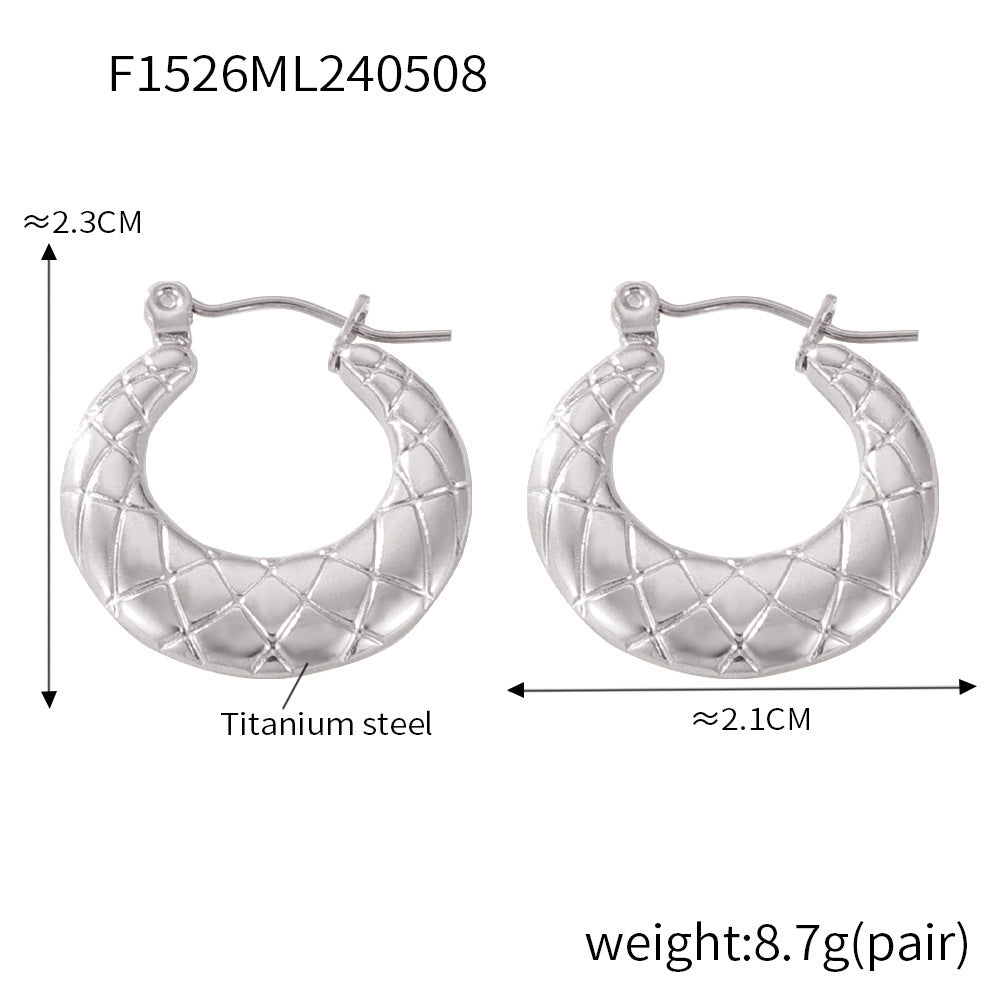 B廠【F1525-26】法式小香風菱格紋百搭C型鈦鋼鍍18k金耳環氣質小眾簡約潮流款耳飾 24.05-3