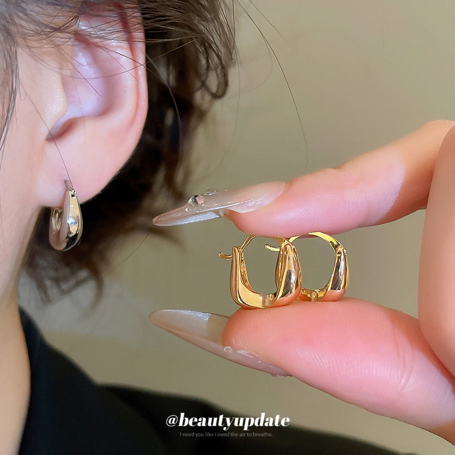 A廠【WE5033】18K真金電鍍U型耳扣休閒簡約冷淡風氣質耳環耳環輕奢高級感耳飾女
 25.10-5