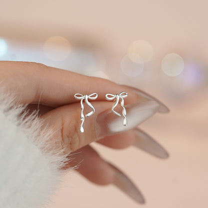 D廠【YC2627E】S999足銀飄帶蝴蝶結耳環清新韓風可愛精緻公主養耳洞耳飾 25.05-5