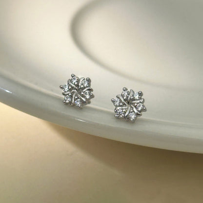 E廠【XDQ11068E】S999純銀小眾設計感雪花耳環女簡約時尚鑲鋯石日常百搭耳飾潮
 25.12-1