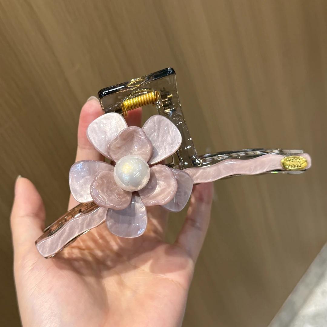 C廠【X479】粉紅珍珠花朵抓夾女大號盤髮夾2026新款髮量大鯊魚夾子高級感頭飾
 26.06-3