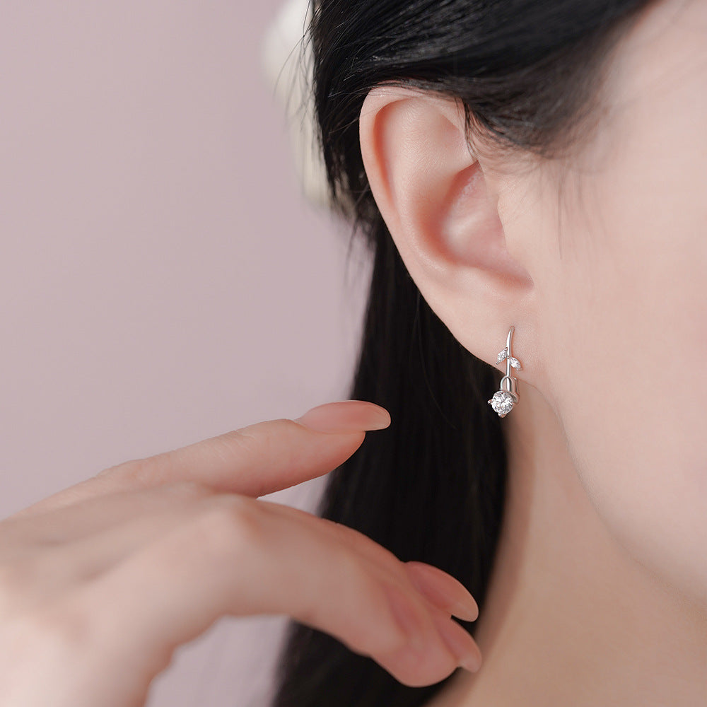 D廠【YC3928E】足銀S999高級感花鋯石耳環女輕奢清新韓風氣質小眾精緻耳飾
 26.03-2