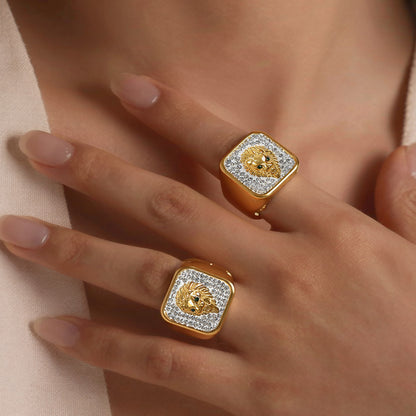 B廠【A060】歐美ins輕奢簡約設計方形獅子頭滿鑽戒指不鏽鋼鍍18k金嘻哈風手飾
 26.01-2