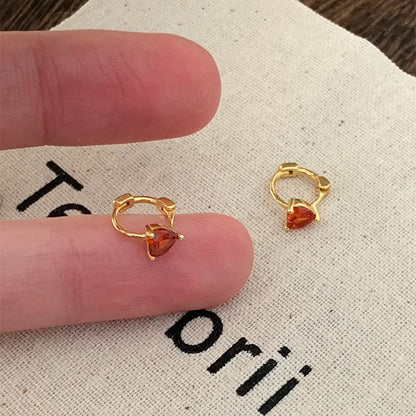 E廠【DQ10189E】S925純銀法式精緻愛心紅鑽耳扣女時髦設計感心型迷你耳環耳飾
 25.08-5
