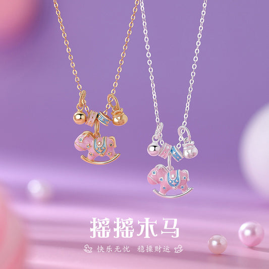 D廠【YC1589N】原創足銀S999搖搖馬項鍊女生肖馬多巴胺童趣國風創意鎖骨鏈
 25.11-4