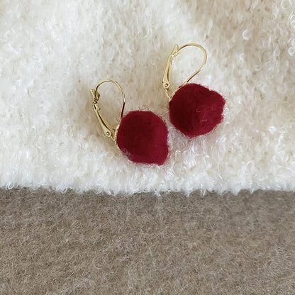 A廠【HE29172】秋冬新款方形毛絨吊墜耳環簡約小眾獨特設計感耳環日常通勤耳飾女
 25.11-1