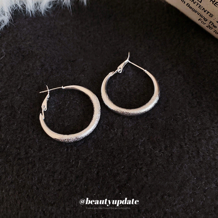 A廠【HE29275】925銀針霧面素銀耳圈韓系ins冷淡風日常通勤耳環輕奢高級感耳飾
 25.11-2