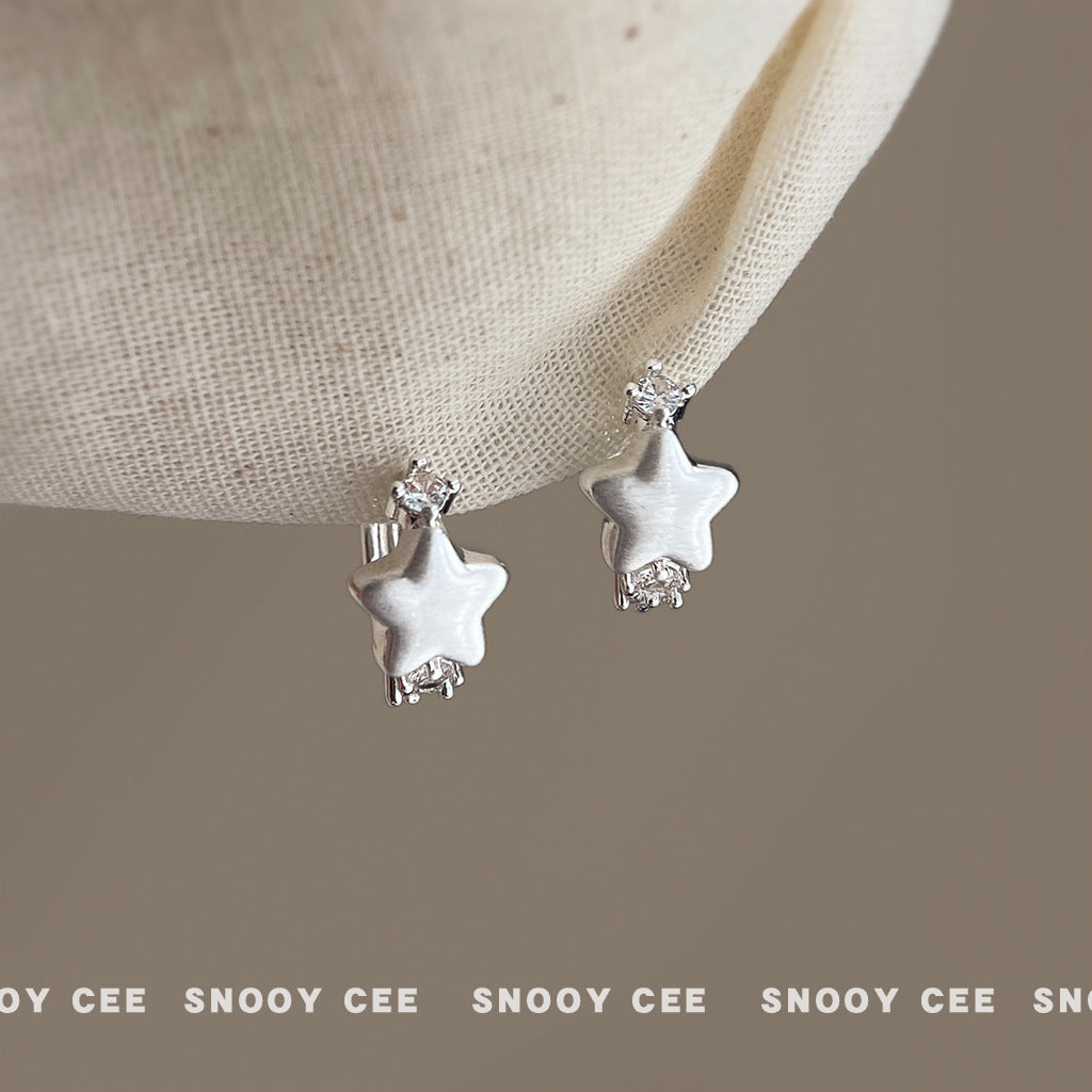 C廠【6927】小爆款拉絲微鑲鋯石耳扣簡約輕奢風通勤高級感新款耳環耳環女
 25.10-3