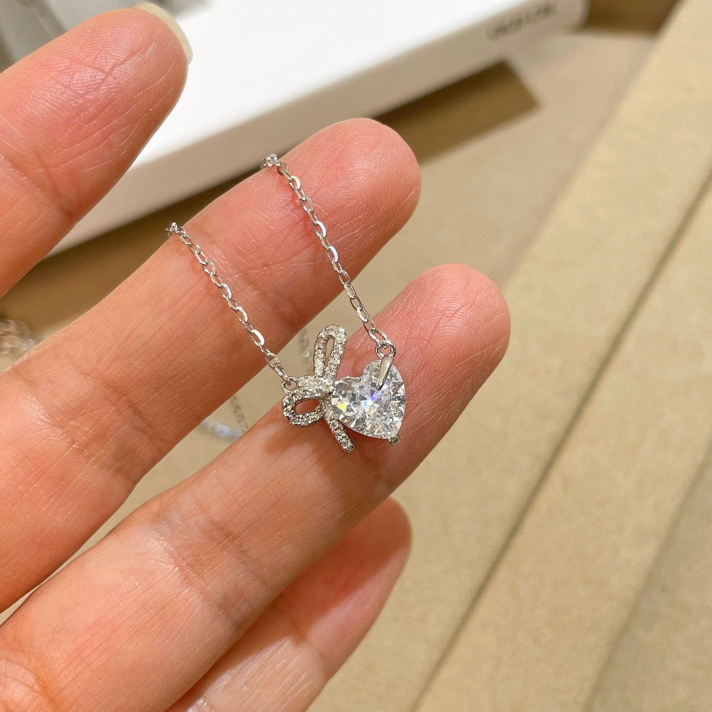 F廠【XDQ0468N】小眾輕奢高級感鎖骨鏈S999純銀甜美少女心蝴蝶結愛心鋯石項鍊
 25.11-1