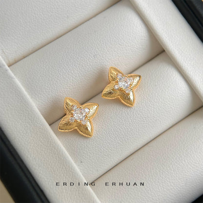 C廠【7075】老錢風時尚高級感微鑲鋯石925銀針鍍14K通勤簡約芒星
 25.11-2