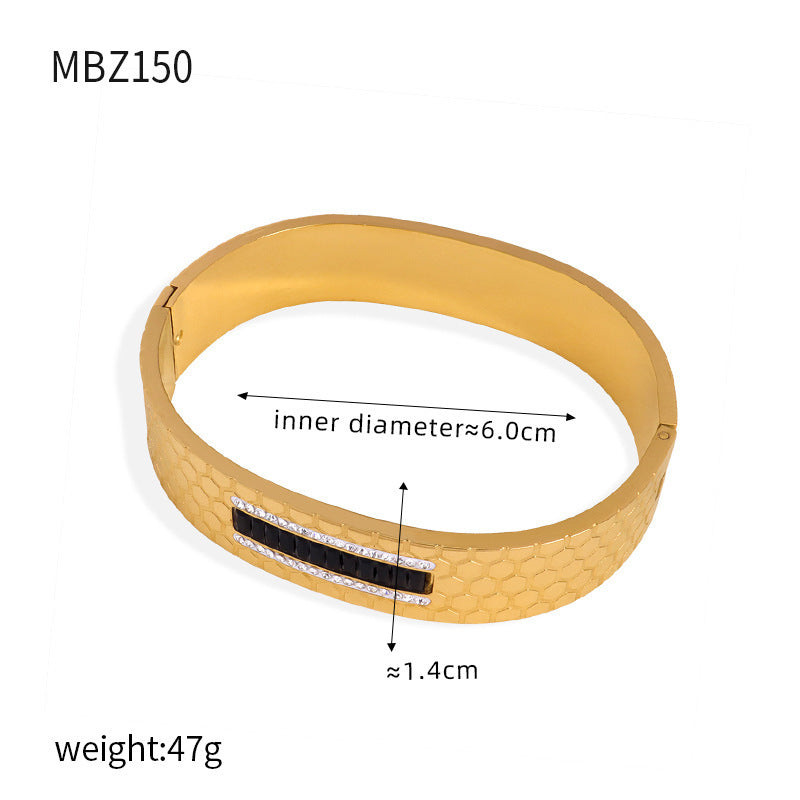 B廠【Z146-51】新款時尚復古個性設計鈦鋼鍍金鑲鑽鏤空小眾輕奢花紋手鐲飾品 24.03-2