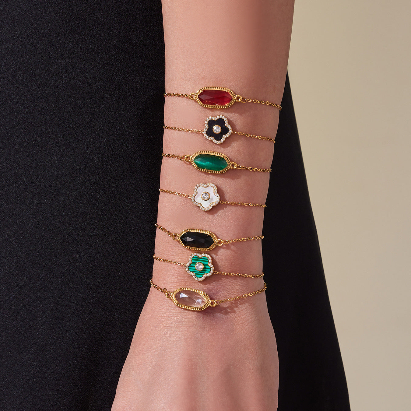 B廠【TXP453】不銹鋼天然水晶石切面爪鑲鋯石方塊五葉花吊墜項鍊手鍊套裝
 25.10-4