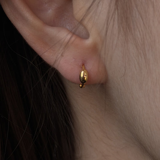 E廠【XDQ10200E】簡約設計迷你橢圓形耳扣女S925純銀時尚耳骨環素圈豆豆百搭耳飾
 26.03-3