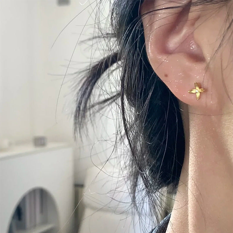 E廠【DQ10457E】S925純銀小眾設計不對稱桂花耳環女古法工藝小花百搭耳飾
 25.10-3