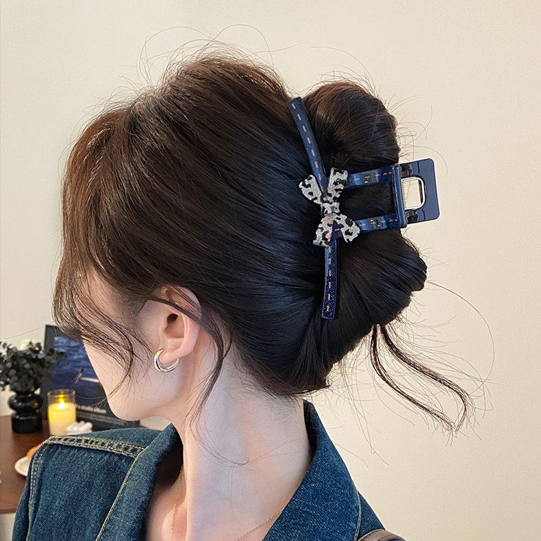 C廠【X224】豹紋蝴蝶結抓夾女2026新款髮量多氣質鯊魚夾盤髮後腦勺髮夾女頭飾
 26.05-1「C廠-單筆結帳需滿，NT$500出貨(不含運費)」