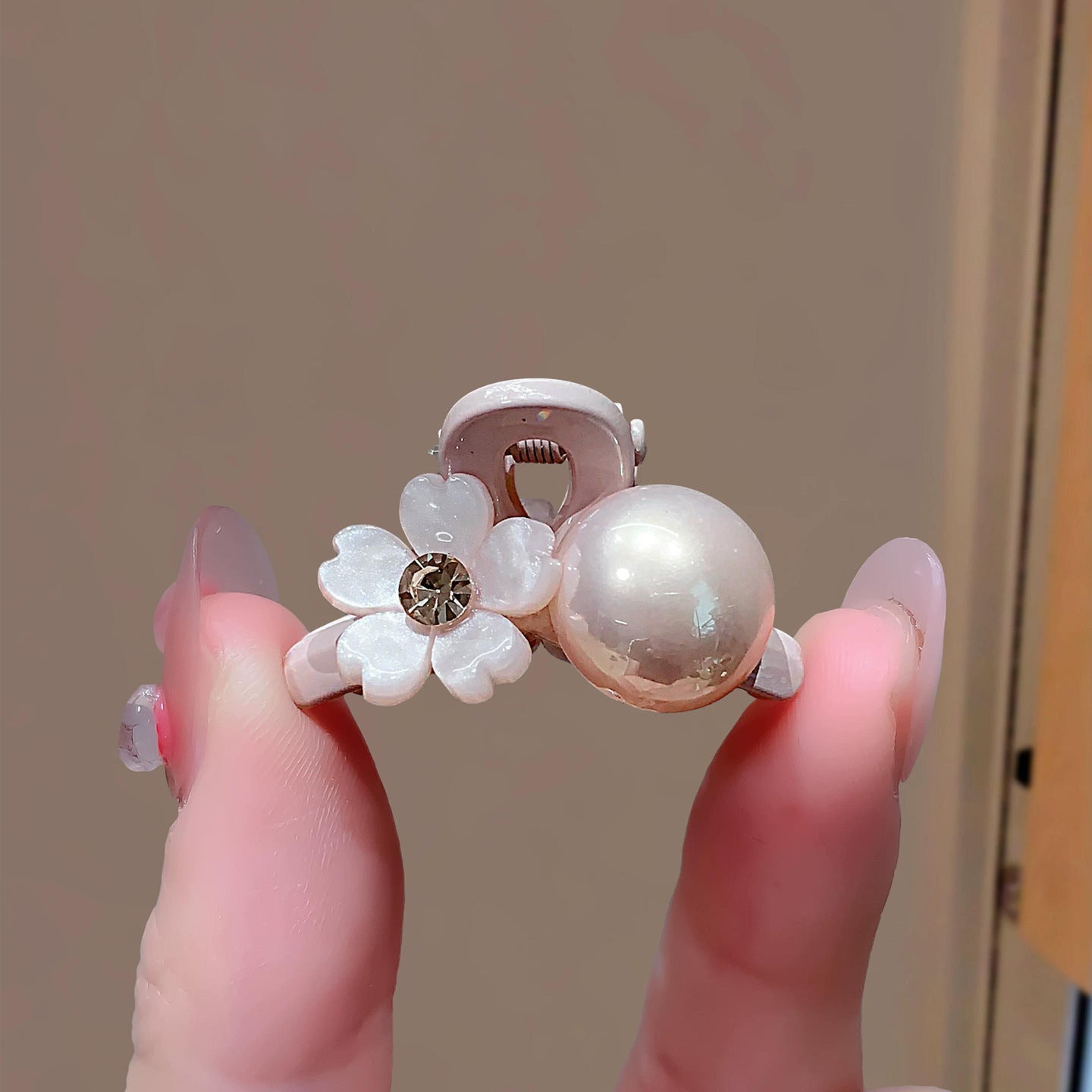 C廠【J36】精緻百搭花朵珍珠小抓夾氣質時尚碎髮夾子小髮卡前額瀏海夾頂夾
 26.05-3「C廠-單筆結帳需滿，NT$500出貨(不含運費)」