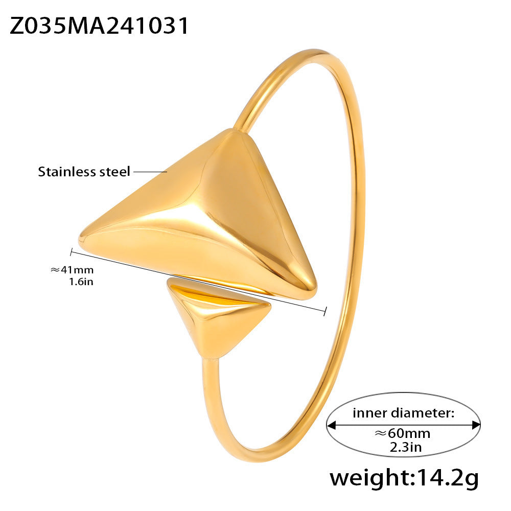 B廠【Z035】 不鏽鋼彈簧大小三角開口配件手環輕盈簡約鍍18K真金保色 24.11-2
