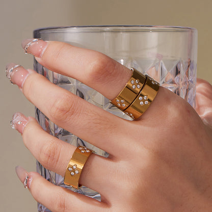 B廠【A103】ins風爪鑲梅花鋯石戒指不鏽鋼鍍18k真金簡約時尚飾品不掉色
 25.10-1