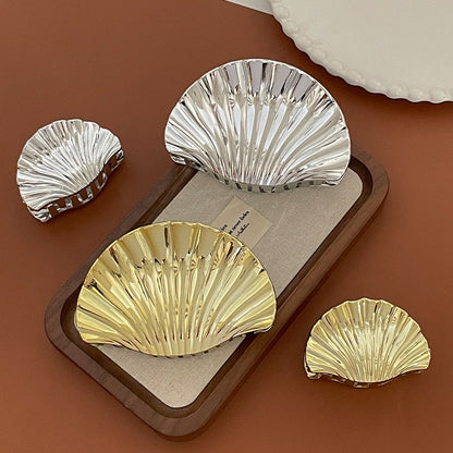 C廠【D252】高級金屬感貝殼抓夾輕奢度假風髮夾新款2025髮飾時尚後腦勺鯊魚夾 25.05-5「C廠-單筆結帳需滿，NT$500出貨(不含運費)」