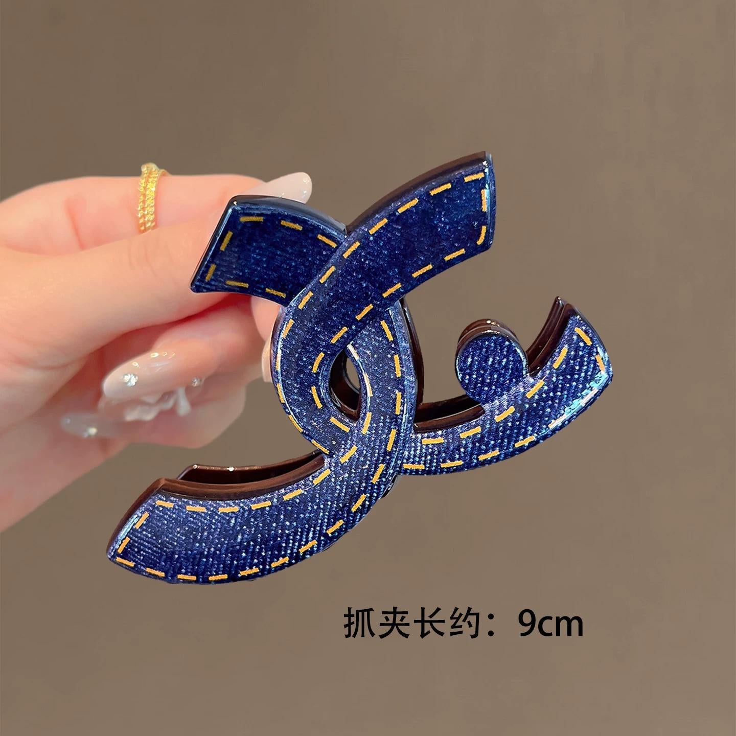 C廠【X272】藍色牛仔紋蝴蝶結抓夾大復古高級感後腦勺盤髮鯊魚夾百搭氣質髮飾
 26.05-2「C廠-單筆結帳需滿，NT$500出貨(不含運費)」