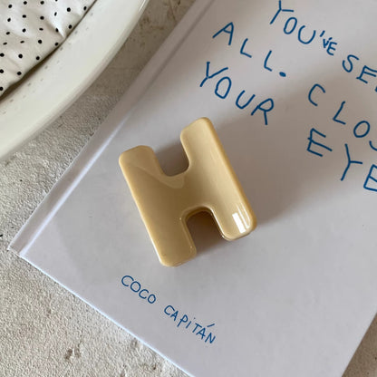 C廠【X131】小號高馬尾H字母抓夾2026高級感髮抓後腦勺半紮髮鯊魚夾髮卡髮飾
 26.04-3