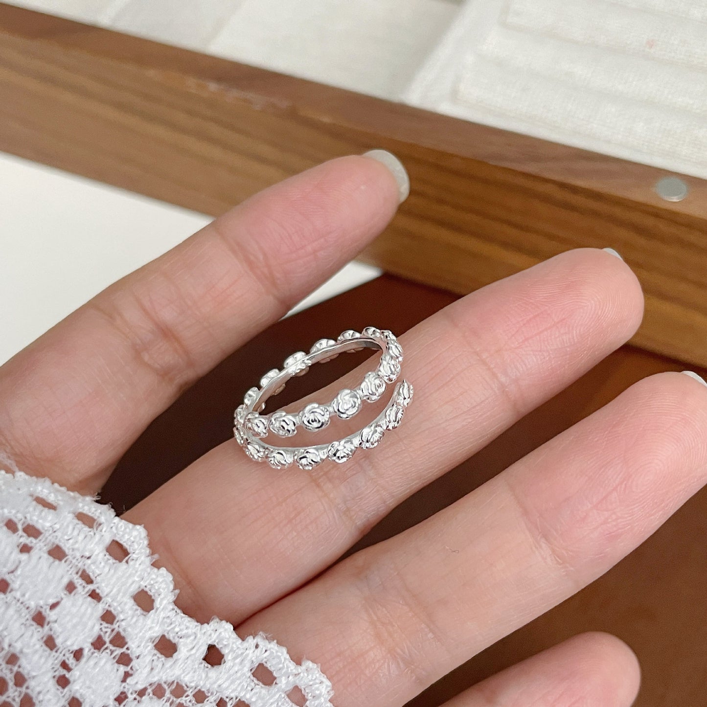 F廠【DQ8033R】S925純銀韓系簡約滿圈玫瑰花戒指女小清新花朵開口食指戒指環 25.04-1