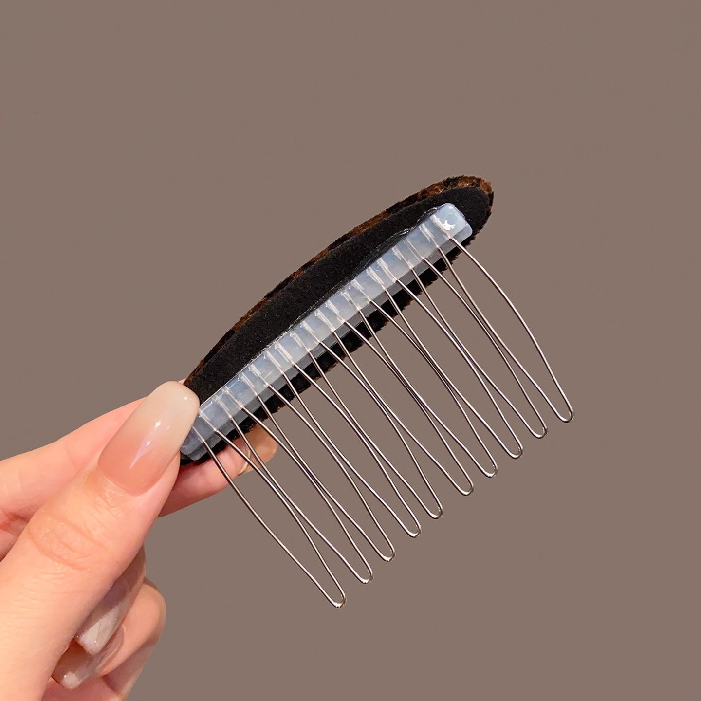 C廠【Y980】韓系復古豹紋髮夾時尚百搭氣質插梳秋冬新款側邊夾髮卡日常頂夾女
 25.12-4「C廠-單筆結帳需滿，NT$500出貨(不含運費)」