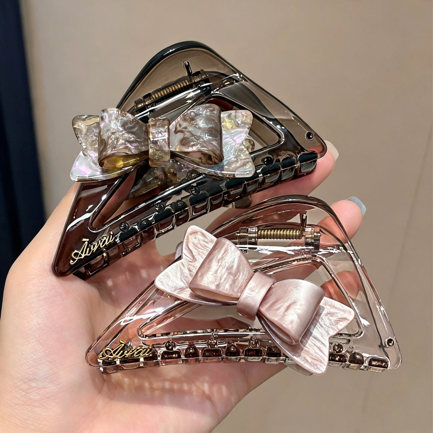 C廠【X698】法式輕奢風三角抓夾女大號醋酸蝴蝶結髮夾後腦勺盤髮鯊魚夾子髮飾
 26.08-2「C廠-單筆結帳需滿，NT$500出貨(不含運費)」
