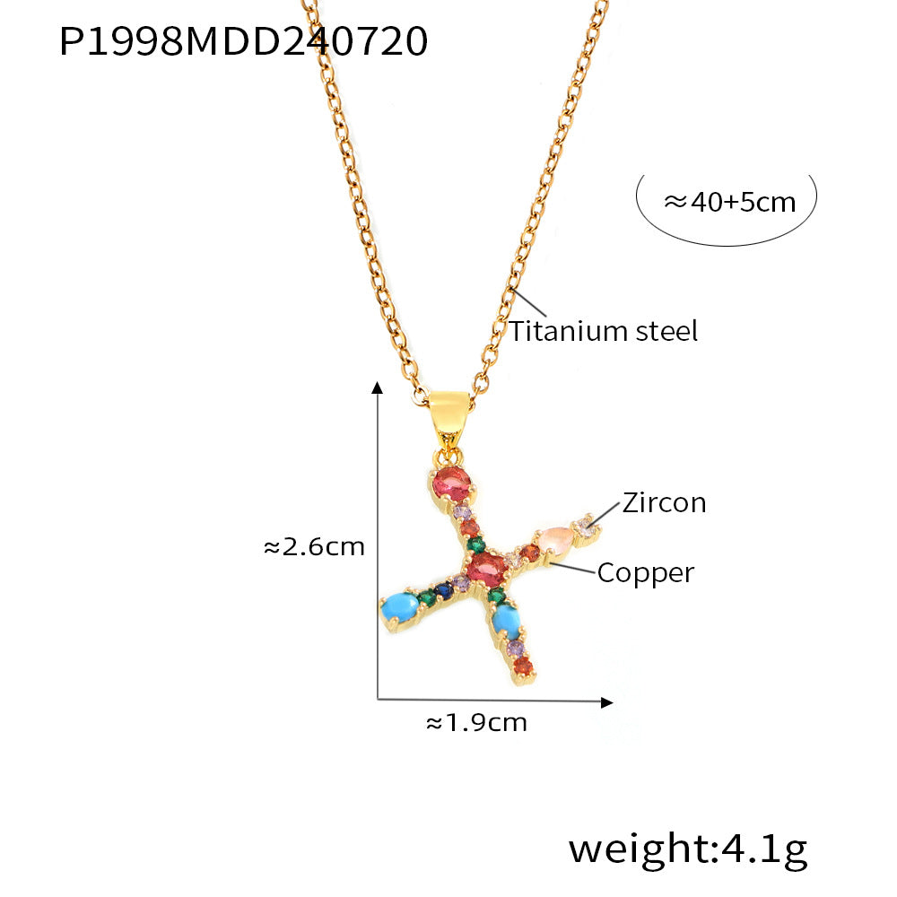 B廠【P1998】歐美跨境銅微鑲彩色鋯石26個英文字母個性單獨吊墜小眾嘻哈鎖骨鏈 24.07-4