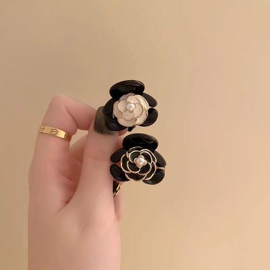 C廠【Y1106】黑色法式復古氣質山茶花小抓夾女公主頭高端髮夾碎髮瀏海夾子髮飾
 26.02-1