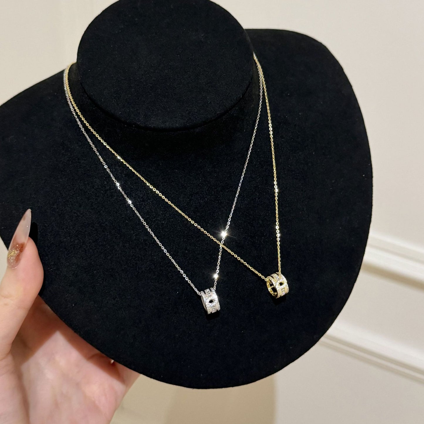 E廠【XDQ0694N】S925純銀小眾高級感鏤空小蠻腰項鍊女精緻時尚鑲鑽鎖骨鏈
 26.01-1