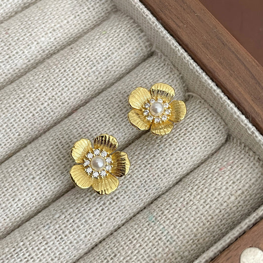 F廠【DQ10572E】S925純銀復古氣質花朵耳環女ins冷淡風高級感仿珍珠小花耳飾 25.04-3