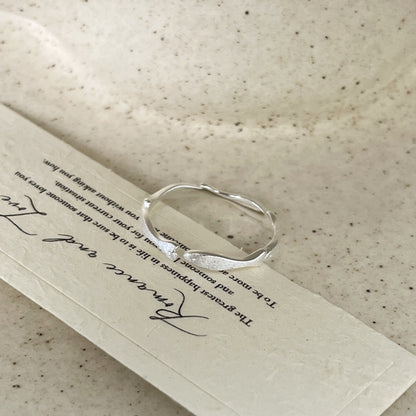 E廠【XDQ8448R】S999純銀小眾設計拉絲小魚戒指女輕奢ins時尚個性開口指環潮
 25.11-4