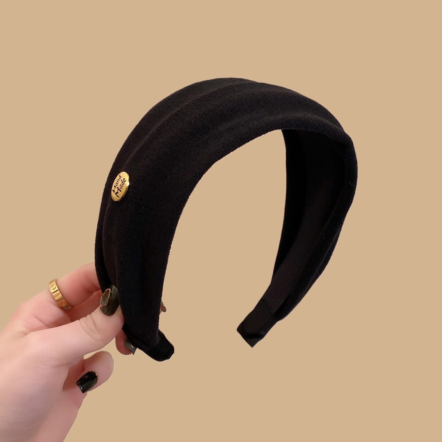 C廠【Y1028】韓國ins風小金標百搭絨面寬邊壓髮箍日常外戴洗臉頭箍高顱頂頭飾
 26.01-1