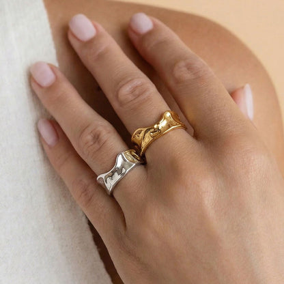 B廠【A120】歐美跨國飾品不鏽鋼重工壓紋不規則褶皺開口戒指鍍18k真金指環女
 26.01-1