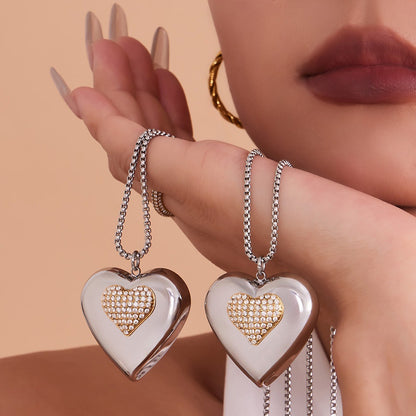 B廠【P843】歐美超閃鋯石滿鑽雙色愛心吊墜鎖骨項鍊不鏽鋼跨境女網紅百搭潮款
 26.04-3